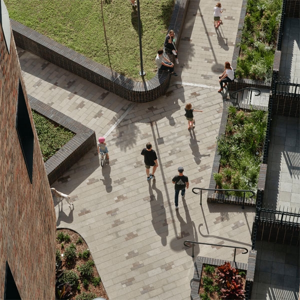 doi-tac-du-an-the-canopy-melbourne-uc